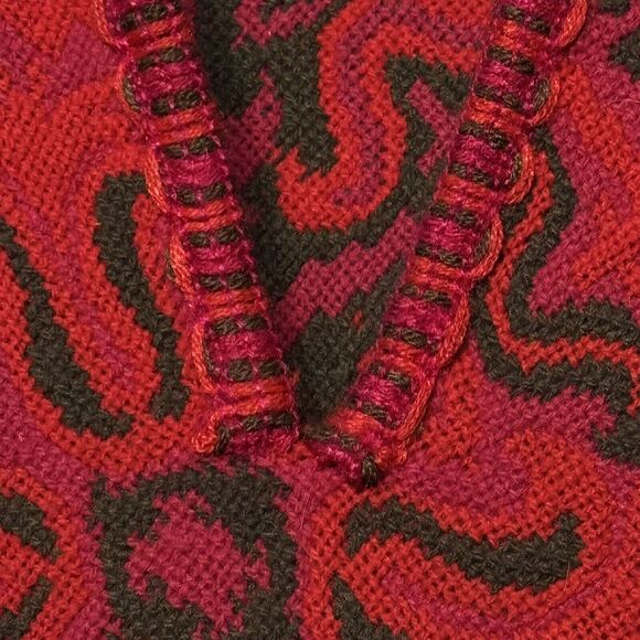 Vintage 1970s Red Folk Tapestry V-Neck Poncho Cape Fringe Tassels Hippie Art EUC - Picture 5 of 5